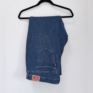 Levi’s Bootcut Plus Jeans – Curvy Women’s 20W in New Condition